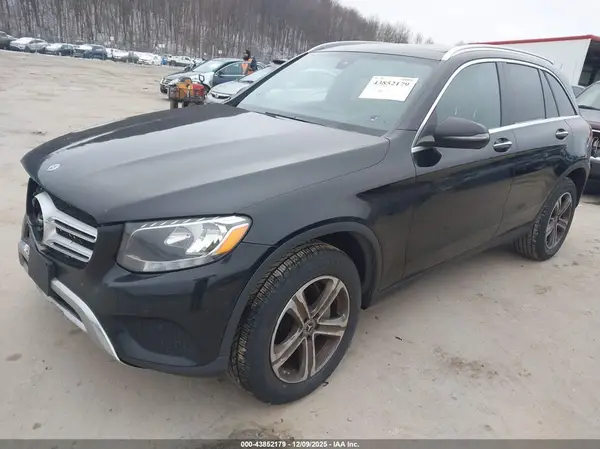 WDC0G4KB9JV084836 2018 MERCEDES-BENZ GLC - Image 2