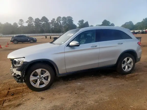WDC0G4KB9JV097747 2018 MERCEDES-BENZ GLC - Image 1