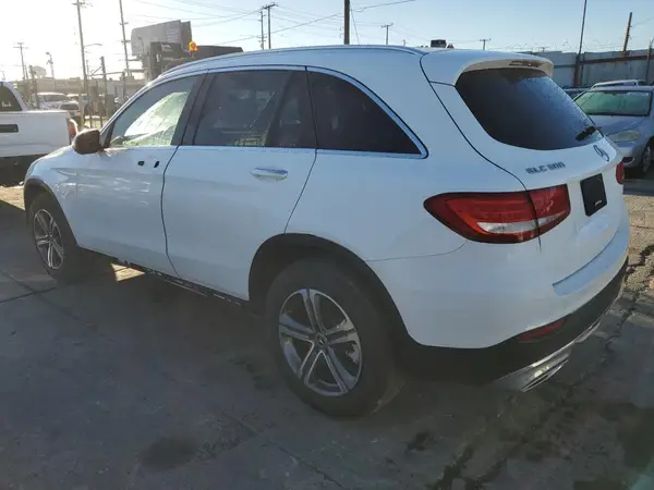 WDC0G4KB9KF546534 2019 MERCEDES-BENZ GLC - Image 2