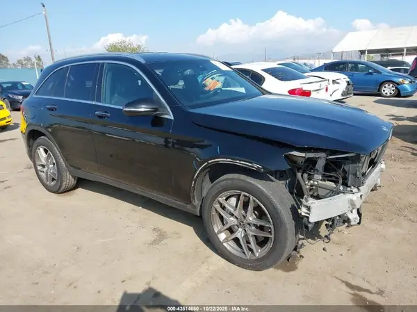 WDC0G4KB9KV146057 2019 MERCEDES-BENZ GLC - Image 1