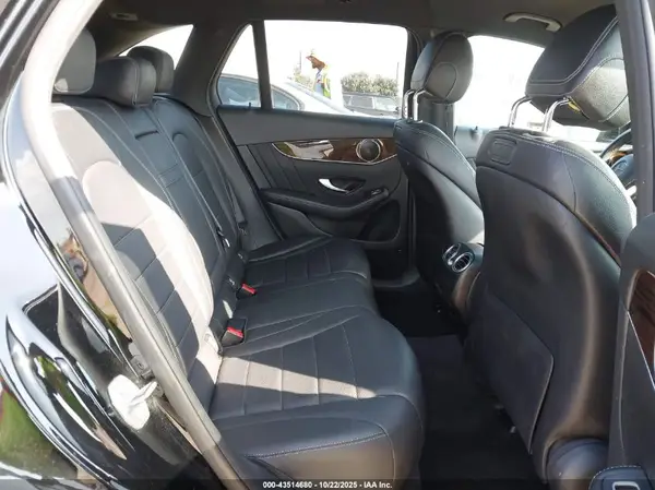 WDC0G4KB9KV146057 2019 MERCEDES-BENZ GLC - Image 8
