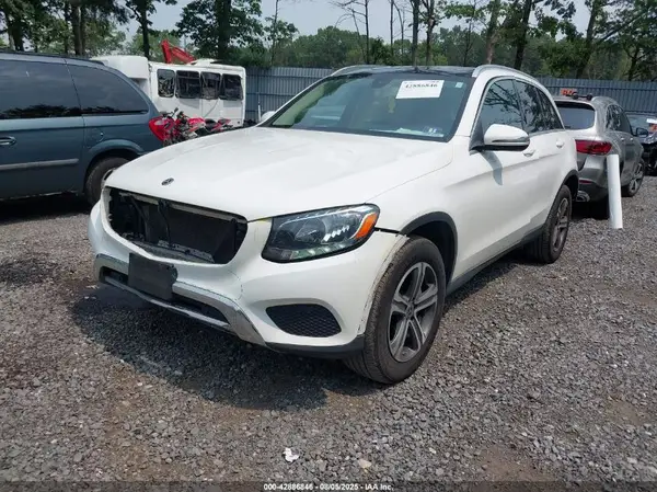 WDC0G4KB9KV167331 2019 MERCEDES-BENZ GLC - Image 2