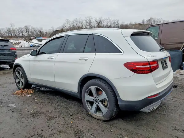 WDC0G4KB9KV191483 2019 MERCEDES-BENZ GLC - Image 2