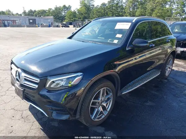 WDC0G4KB9KV193959 2019 MERCEDES-BENZ GLC - Image 2