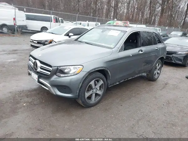 WDC0G4KBXGF009338 2016 MERCEDES-BENZ GLC - Image 2