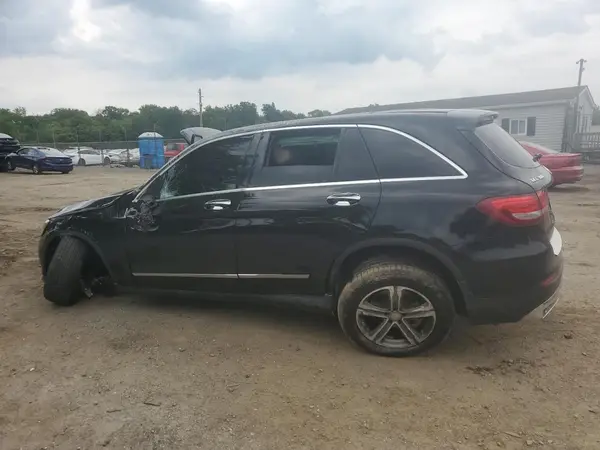 WDC0G4KBXGF035373 2016 MERCEDES-BENZ GLC - Image 2