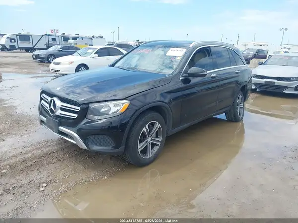 WDC0G4KBXGF082712 2016 MERCEDES-BENZ GLC - Image 2