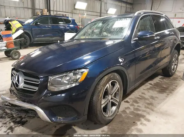 WDC0G4KBXGF086307 2016 MERCEDES-BENZ GLC - Image 2