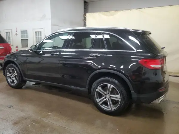 WDC0G4KBXGF097677 2016 MERCEDES-BENZ GLC - Image 2