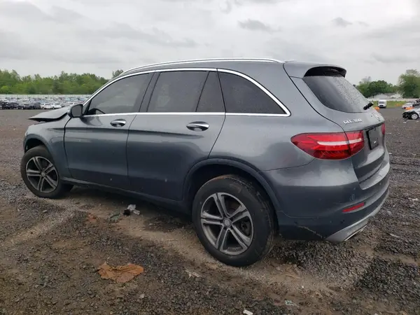 WDC0G4KBXGF099560 2016 MERCEDES-BENZ GLC - Image 2