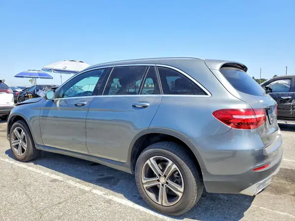 WDC0G4KBXHF128489 2017 MERCEDES-BENZ GLC - Image 2