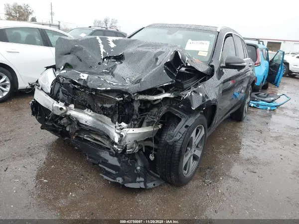WDC0G4KBXHF144692 2017 MERCEDES-BENZ GLC - Image 2