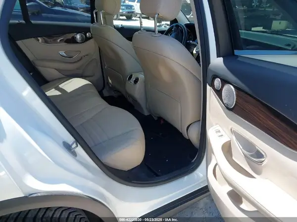 WDC0G4KBXHF148581 2017 MERCEDES-BENZ GLC - Image 8