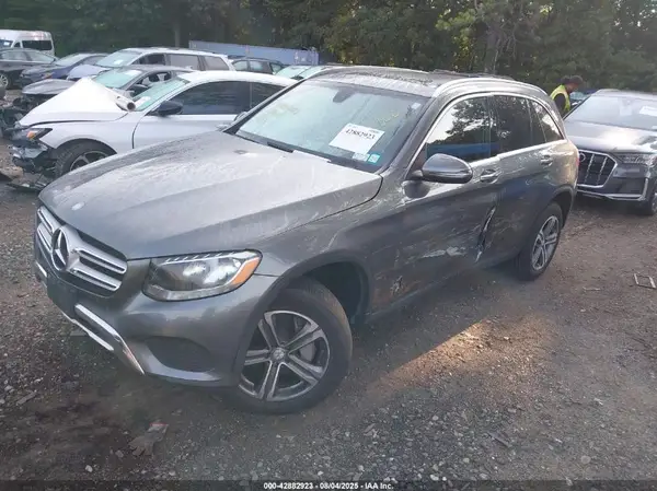 2017 MERCEDES-BENZ GLC auction photo 6