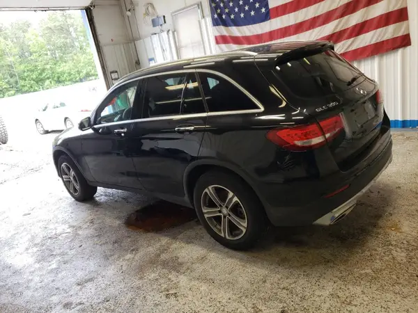 WDC0G4KBXHF194315 2017 MERCEDES-BENZ GLC - Image 2