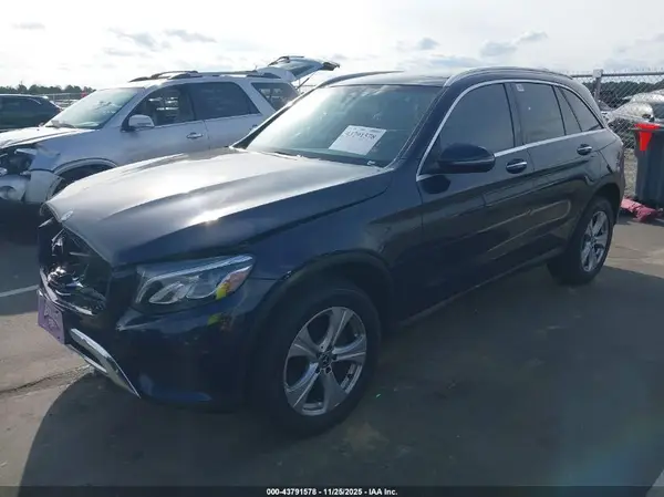 WDC0G4KBXHV013185 2017 MERCEDES-BENZ GLC - Image 2