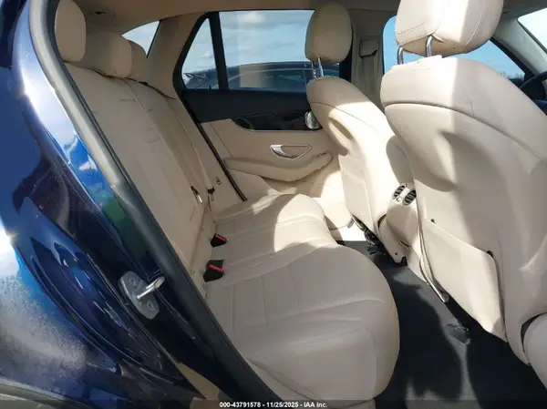 WDC0G4KBXHV013185 2017 MERCEDES-BENZ GLC - Image 8