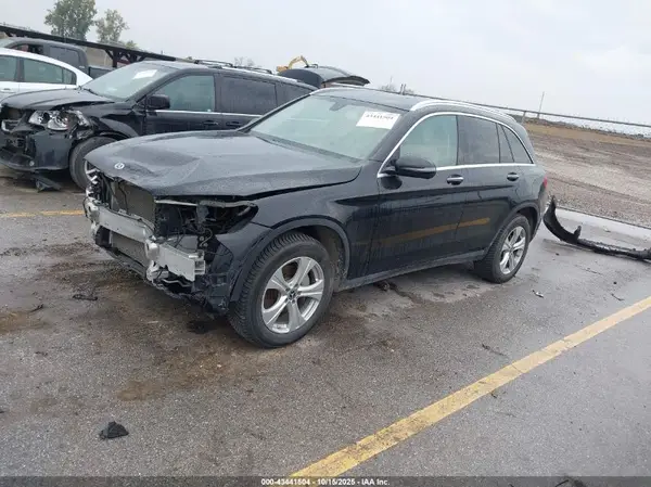 WDC0G4KBXJF307539 2018 MERCEDES-BENZ GLC - Image 2