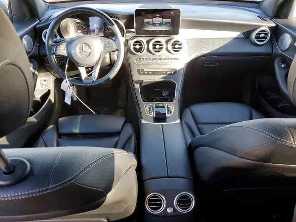 WDC0G4KBXJV018067 2018 MERCEDES-BENZ GLC - Image 8