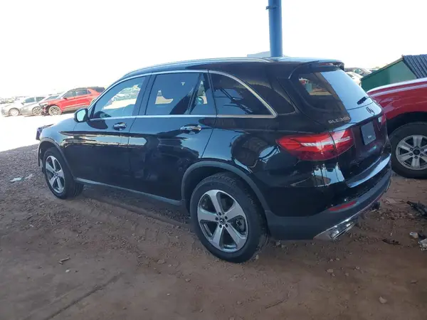 WDC0G4KBXJV026802 2018 MERCEDES-BENZ GLC - Image 2