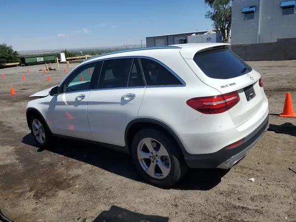 WDC0G4KBXJV062022 2018 MERCEDES-BENZ GLC - Image 2