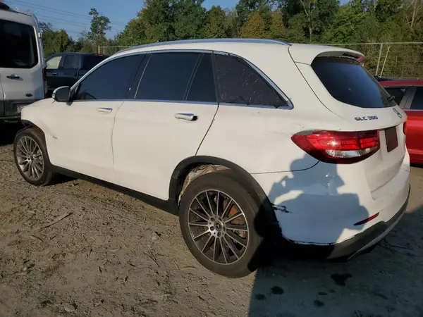 WDC0G4KBXJV065793 2018 MERCEDES-BENZ GLC - Image 2