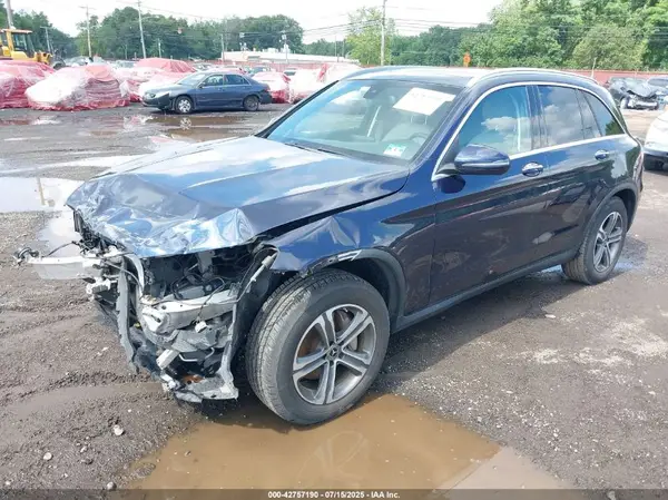 WDC0G4KBXJV080617 2018 MERCEDES-BENZ GLC - Image 2