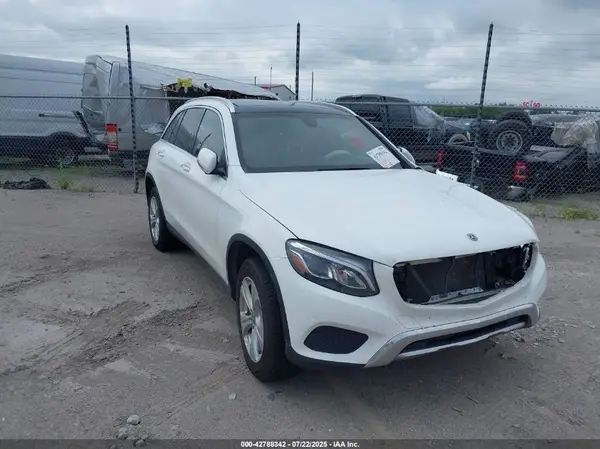 WDC0G4KBXJV083792 2018 MERCEDES-BENZ GLC - Image 1