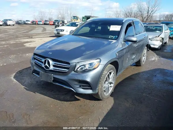 WDC0G4KBXK1000225 2019 MERCEDES-BENZ GLC - Image 2