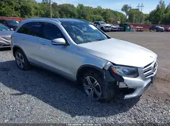 WDC0G4KBXKF586587 2019 MERCEDES-BENZ GLC