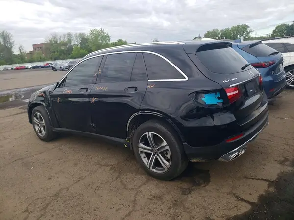 WDC0G4KBXKF656427 2019 MERCEDES-BENZ GLC - Image 2