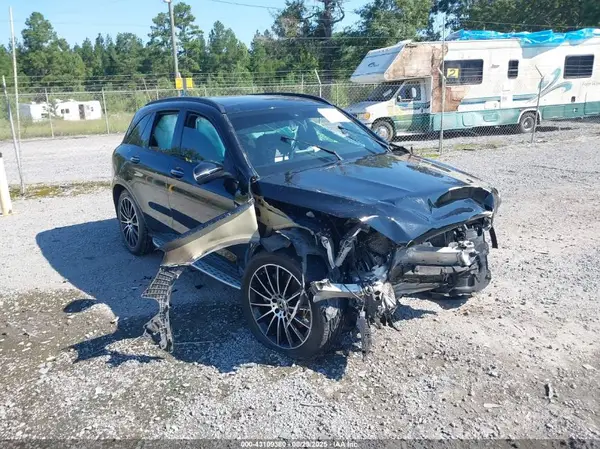 WDC0G4KBXKV152577 2019 MERCEDES-BENZ GLC - Image 1
