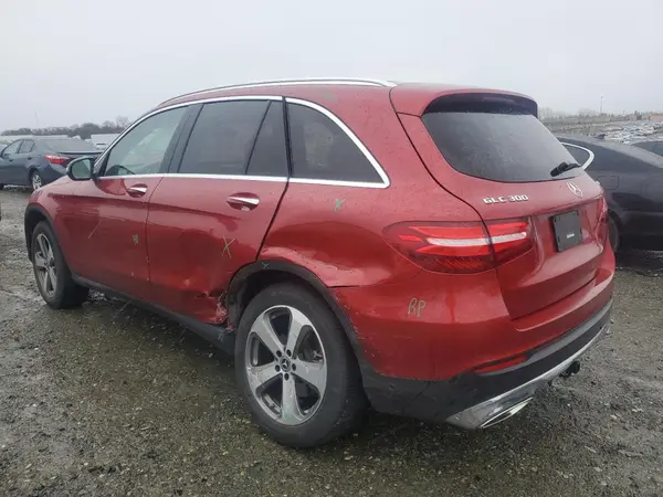 WDC0G4KBXKV166169 2019 MERCEDES-BENZ GLC - Image 2