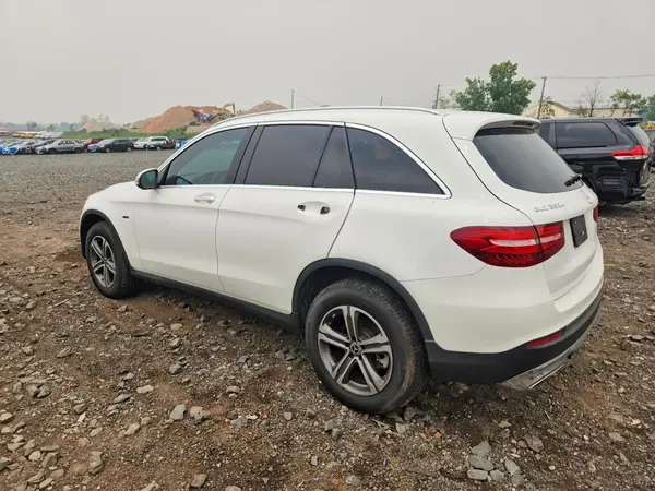 WDC0G5EB0KF563398 2019 MERCEDES-BENZ GLC - Image 2