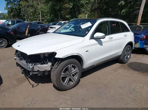 WDC0G5EB1KF507437 2019 MERCEDES-BENZ GLC - Image 2