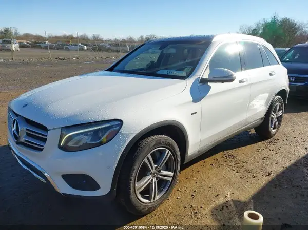 WDC0G5EB2KF544917 2019 MERCEDES-BENZ GLC - Image 2