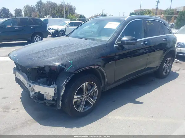 WDC0G5EB2KF592000 2019 MERCEDES-BENZ GLC - Image 2