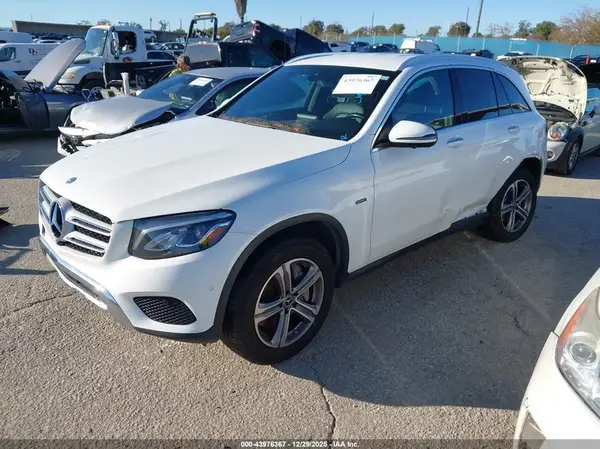 WDC0G5EB2KF619938 2019 MERCEDES-BENZ GLC - Image 2