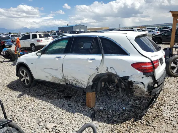 WDC0G5EB2KF633483 2019 MERCEDES-BENZ GLC - Image 2