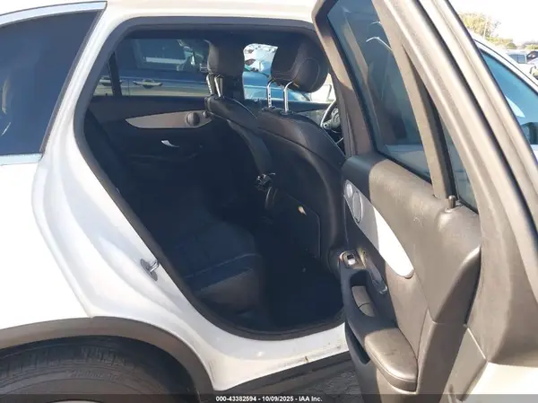 WDC0G5EB3KF590370 2019 MERCEDES-BENZ GLC - Image 8
