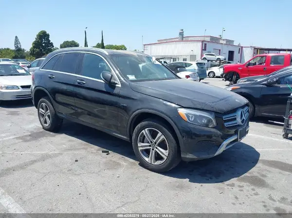 WDC0G5EB3KF619396 2019 MERCEDES-BENZ GLC - Image 1