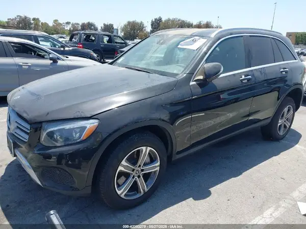 WDC0G5EB3KF619396 2019 MERCEDES-BENZ GLC - Image 2