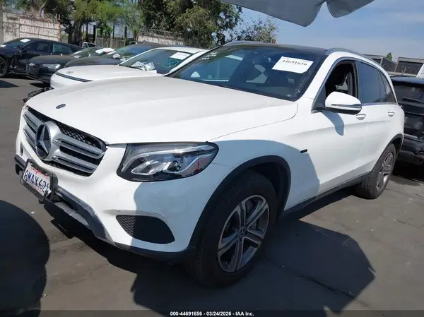 WDC0G5EB3KF619463 2019 MERCEDES-BENZ GLC - Image 2