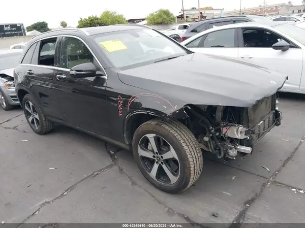 WDC0G5EB4KF600808 2019 MERCEDES-BENZ GLC - Image 1