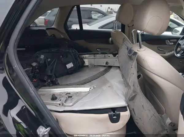 WDC0G5EB4KF600808 2019 MERCEDES-BENZ GLC - Image 8