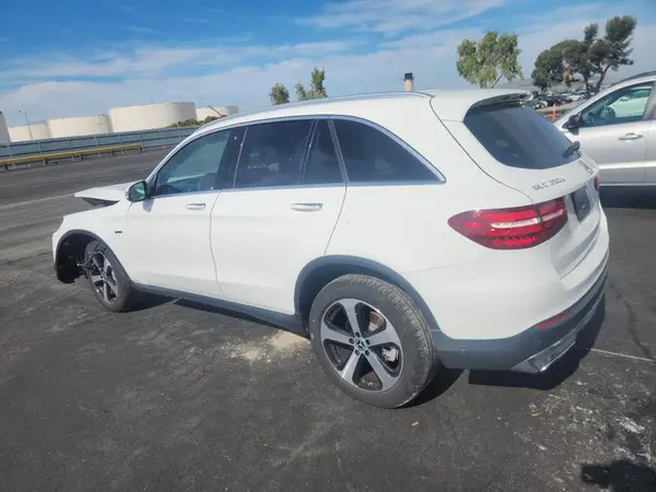 WDC0G5EB4KF636238 2019 MERCEDES-BENZ GLC - Image 2