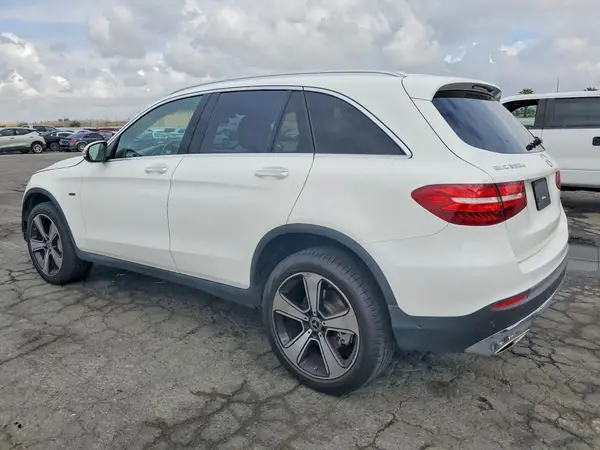 WDC0G5EB5KF567253 2019 MERCEDES-BENZ GLC - Image 2