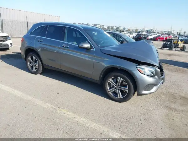 WDC0G5EB5KF606374 2019 MERCEDES-BENZ GLC - Image 1