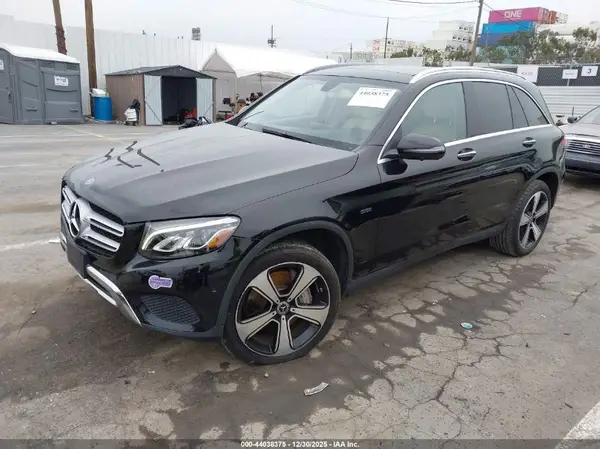WDC0G5EB6KF556102 2019 MERCEDES-BENZ GLC - Image 2