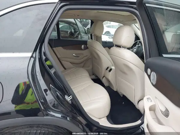 WDC0G5EB6KF556102 2019 MERCEDES-BENZ GLC - Image 8